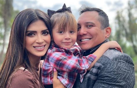 hijos kimberly flores|Hijos de Kimberly Flores y Edwin Luna ¿Quiénes son。